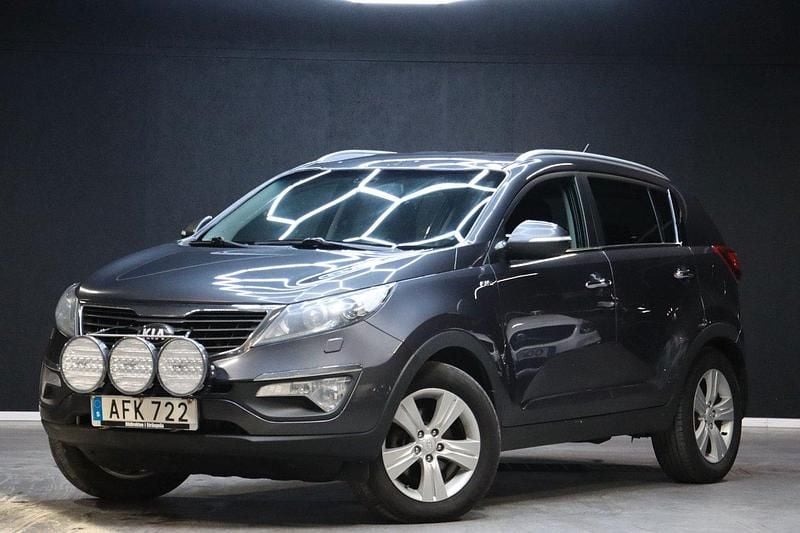 Grå Begagnad 2013 Kia Sportage SUV | 89 900 kr (Marknadspris) - Bild 1/4