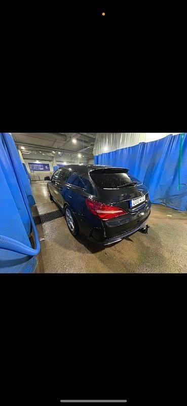 Begagnad Mercedes CLA250 Shooting Brake 211 HK (155 kW) 2018 Kombi