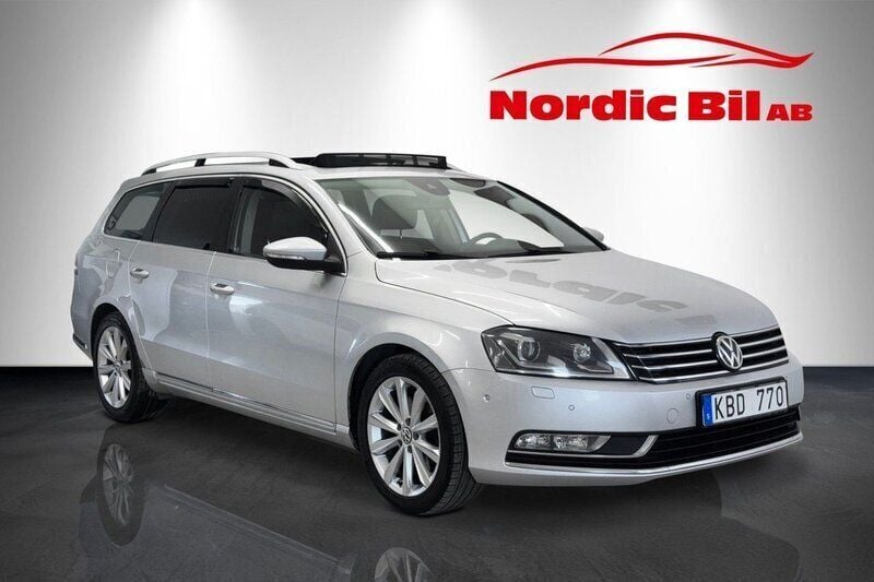 Silver Begagnad 2012 VW Passat GT Kombi | 119 900 kr (Dyr) - Bild 1/4