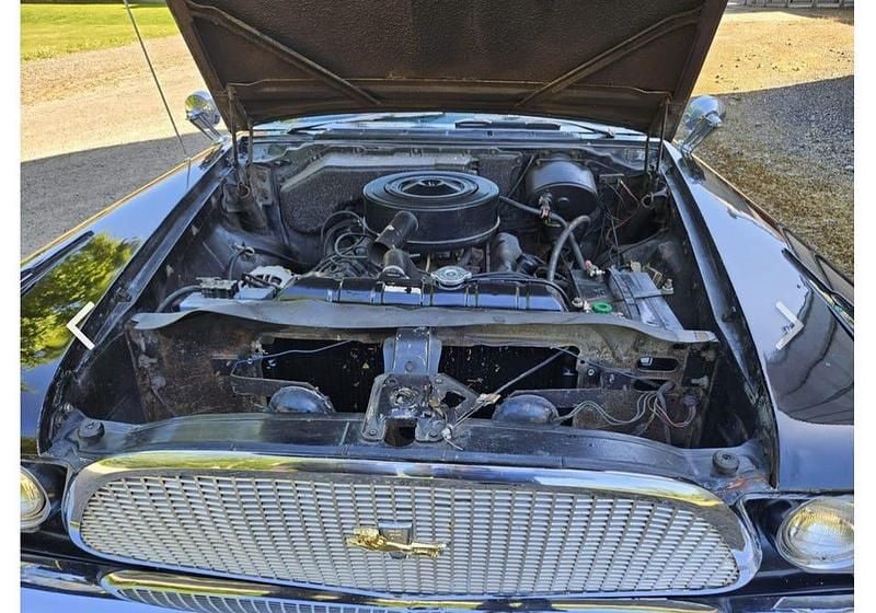 Begagnad Chrysler Saratoga 330 HK (242 kW) 1960 Sedan