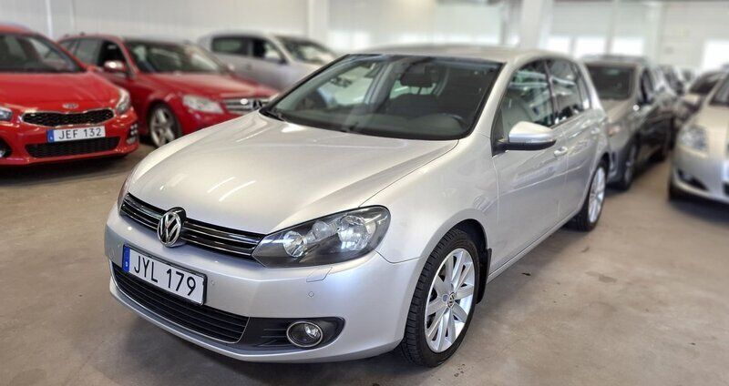Silver Begagnad 2010 VW Golf VI GT Halvkombi | 75 000 kr (Marknadspris) - Bild 1/4