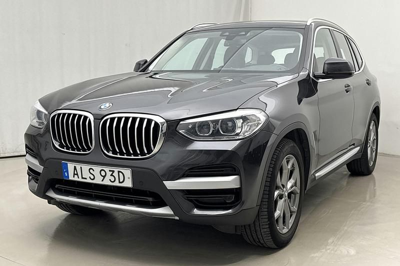 Grå Begagnad 2021 BMW X3 xLine SUV | 309 000 kr - Bild 1/4