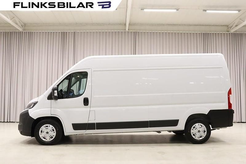 Begagnad Citroën Jumper 140 HK (102 kW) 2024 Vit Minibuss