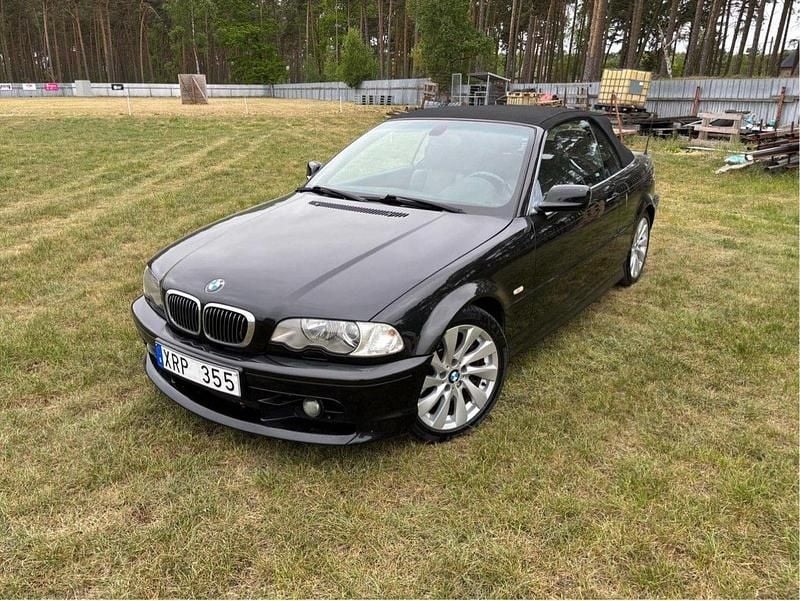 Svart Begagnad 2001 BMW 330 Cabriolet Cab | 99 000 kr (Marknadspris) - Bild 1/4