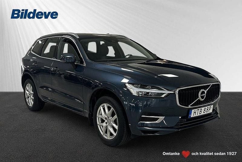 Mörkblå Begagnad 2020 Volvo XC60 Momentum SUV | 339 900 kr (Superpris) - Bild 1/4