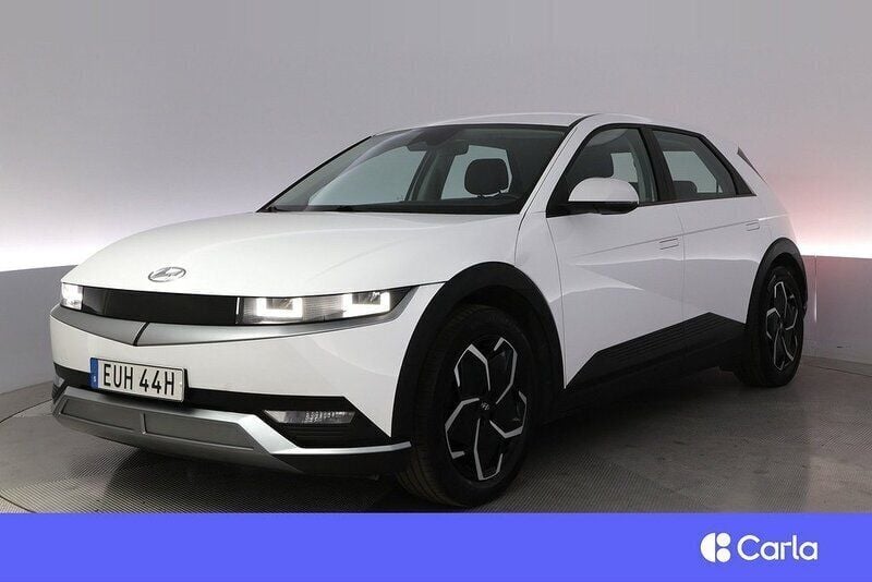 Vit Begagnad 2021 Hyundai Ioniq 5 Essential SUV | 299 900 kr (Marknadspris) - Bild 1/4