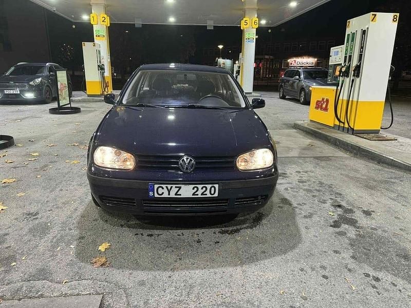 Begagnad 1999 VW Golf IV Halvkombi | 22 500 kr (Bra pris) - Bild 1/4