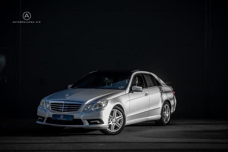Silver Begagnad 2009 Mercedes E500 AMG Sedan | 219 900 kr - Bild 1/4