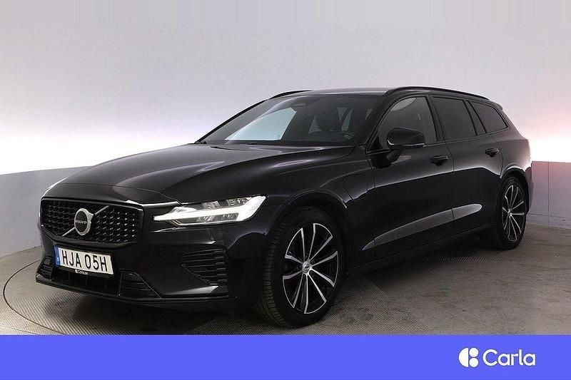 Svart Begagnad 2022 Volvo V60 Plus Kombi | 399 900 kr (Marknadspris) - Bild 1/4