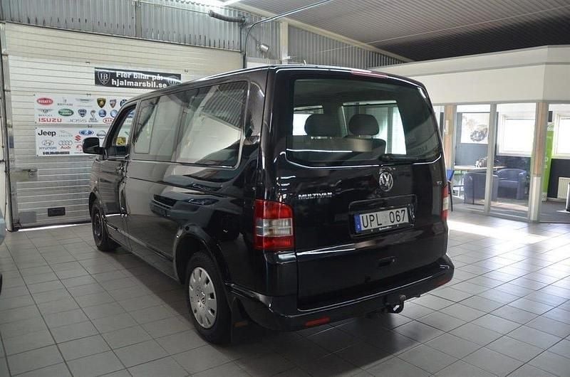 Begagnad VW Multivan 131 HK (96 kW) 2003 Svart Van
