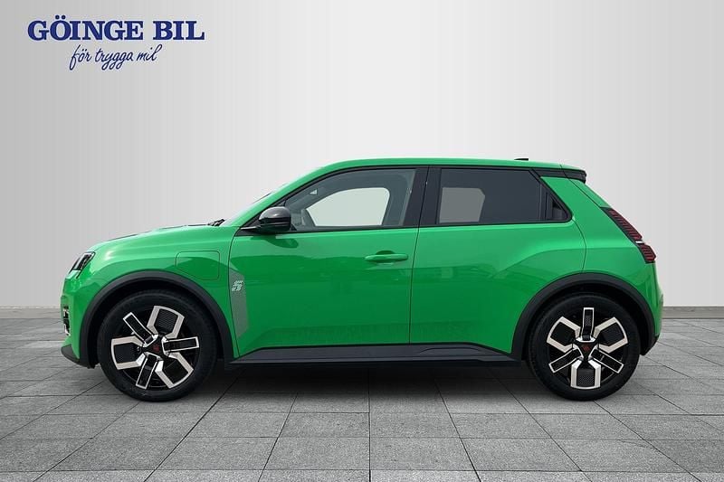 Ny Renault 5 E-Tech Techno 111 kW (151 HK) 2025 Grön Halvkombi