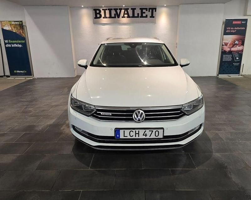 Begagnad VW Passat GT 190 HK (139 kW) 2016 Vit
