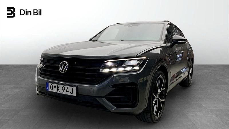 Grå Begagnad 2021 VW Touareg R SUV | 639 900 kr (Bra pris) - Bild 1/4