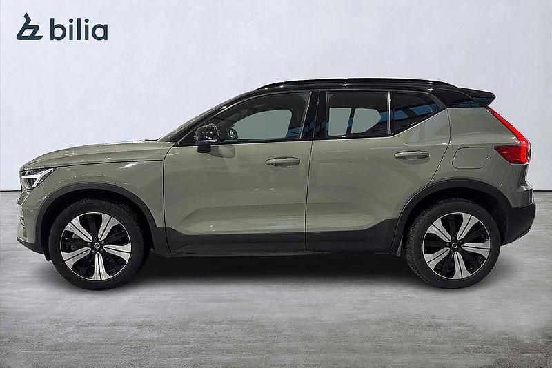 Begagnad Volvo XC40 Core 185 kW (252 HK) 2022 Grön SUV