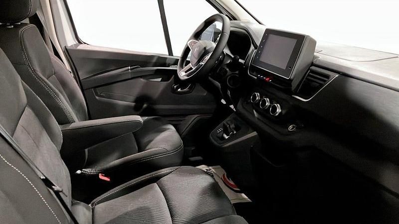 Ny Renault Trafic 150 HK (110 kW) 2025 Vit Minibuss