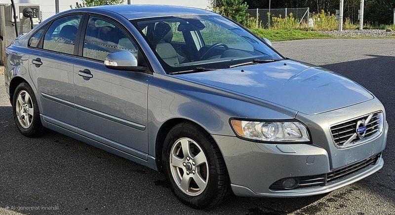 Blå Begagnad 2011 Volvo S40 Momentum Sedan | 34 900 kr (Marknadspris) - Bild 1/4