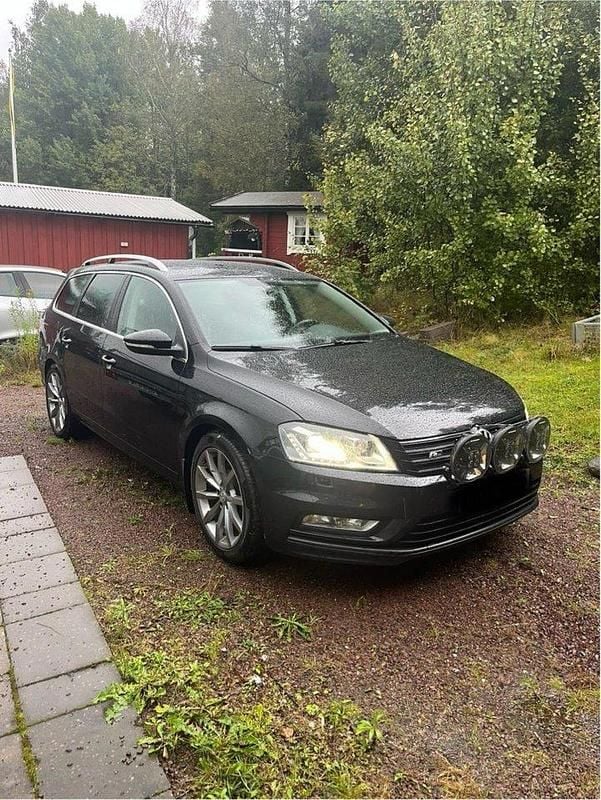 Svart Begagnad 2014 VW Passat GT Kombi | 63 900 kr (Superpris) - Bild 1/4