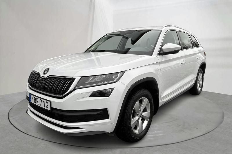 Vit Begagnad 2021 Skoda Kodiaq LAURIN & KLEMENT SUV | 269 000 kr (Superpris) - Bild 1/4