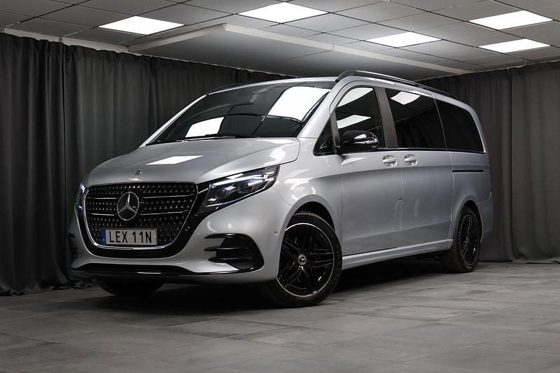 Silver Begagnad 2025 Mercedes V300 AMG Minibuss | 979 000 kr - Bild 1/4