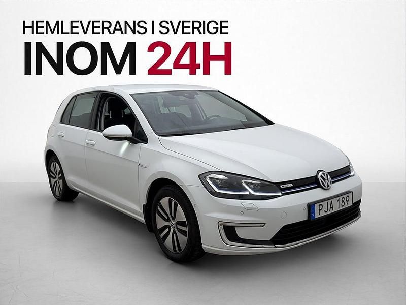 Begagnad VW e-Golf 100 kW (136 HK) 2017 Vit Halvkombi