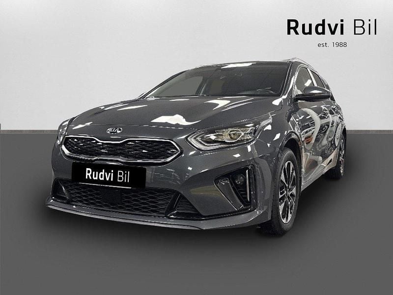 Grå Begagnad 2020 Kia Ceed Sportswagon Advance Kombi | 199 900 kr (Marknadspris) - Bild 1/4