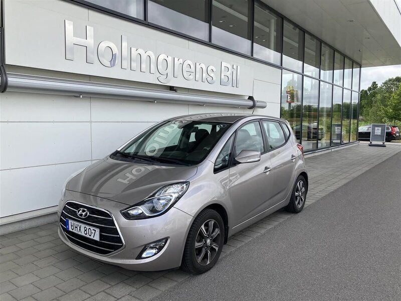 Ljusbrun Begagnad 2017 Hyundai ix20 Minibuss | 139 900 kr (Dyr) - Bild 1/3