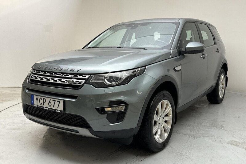 Grå Begagnad 2015 Land Rover Discovery Sport HSE SUV | 165 000 kr (Bra pris) - Bild 1/4