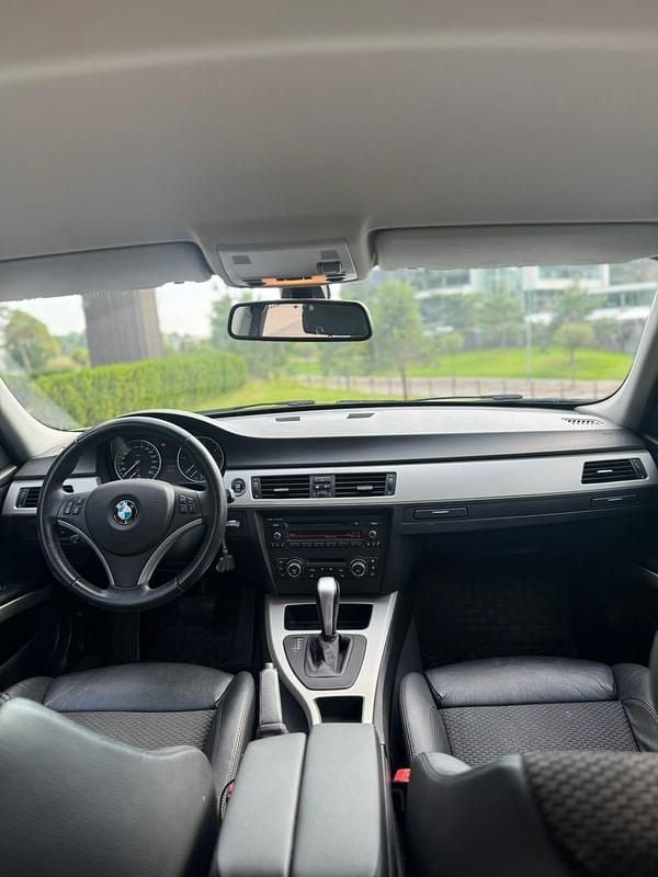 Begagnad BMW 320 184 HK (135 kW) 2012 Kombi