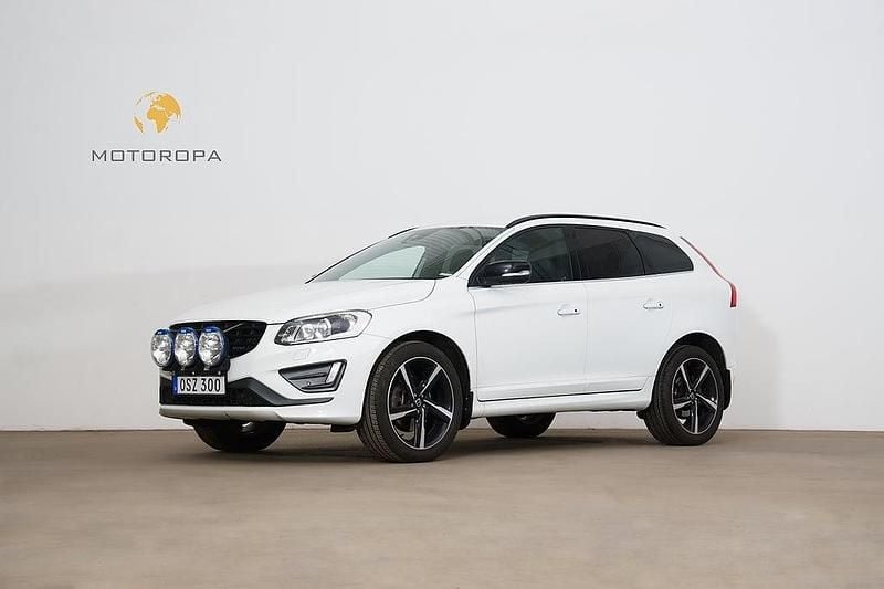 Vit Begagnad 2014 Volvo XC60 R-Design SUV | 239 000 kr - Bild 1/4