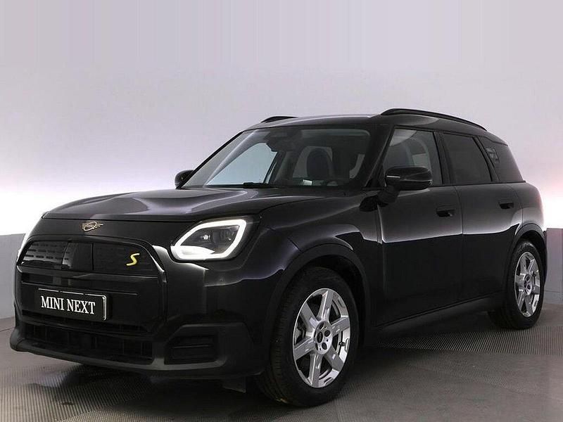 Svart Begagnad 2024 Mini Countryman SUV | 439 900 kr - Bild 1/4