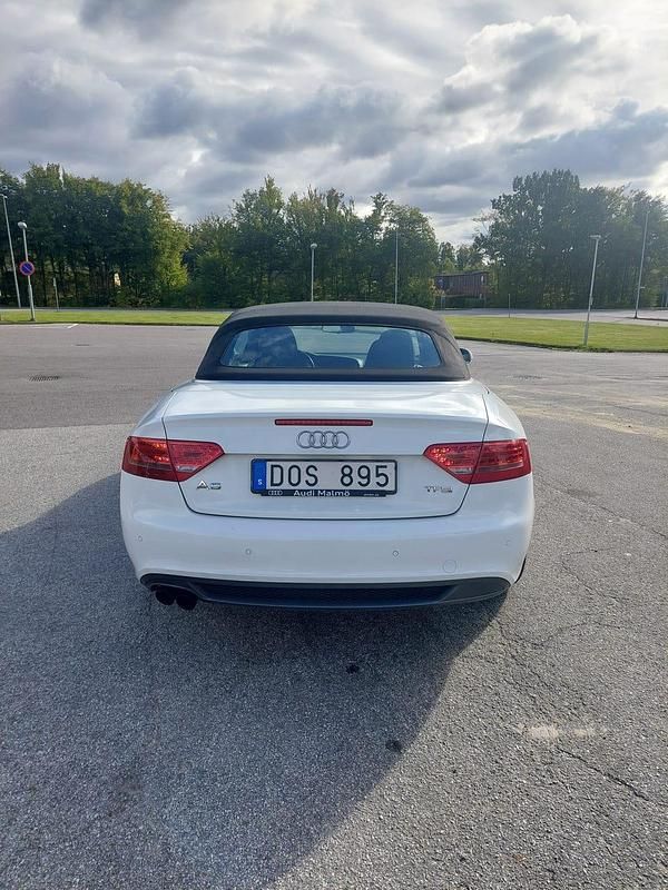 Begagnad Audi A5 160 HK (117 kW) 2011 Sportkupé
