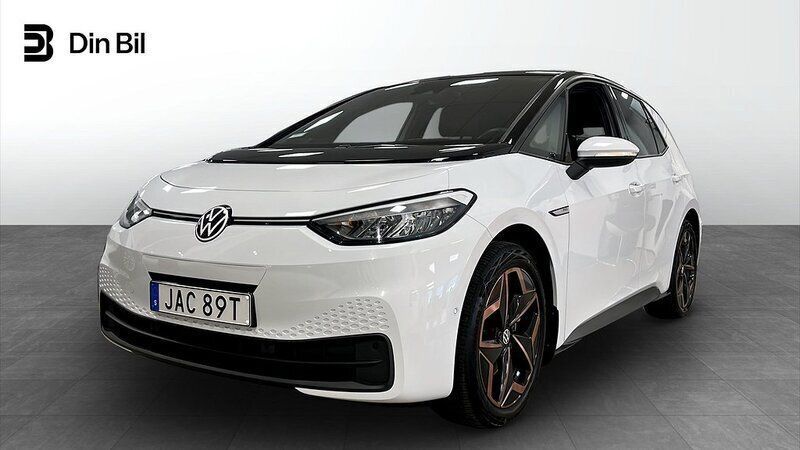 Vit (glacier white metallic bl) Begagnad 2022 VW ID.3 Pro Performance Halvkombi | 329 900 kr (Dyr) - Bild 1/4