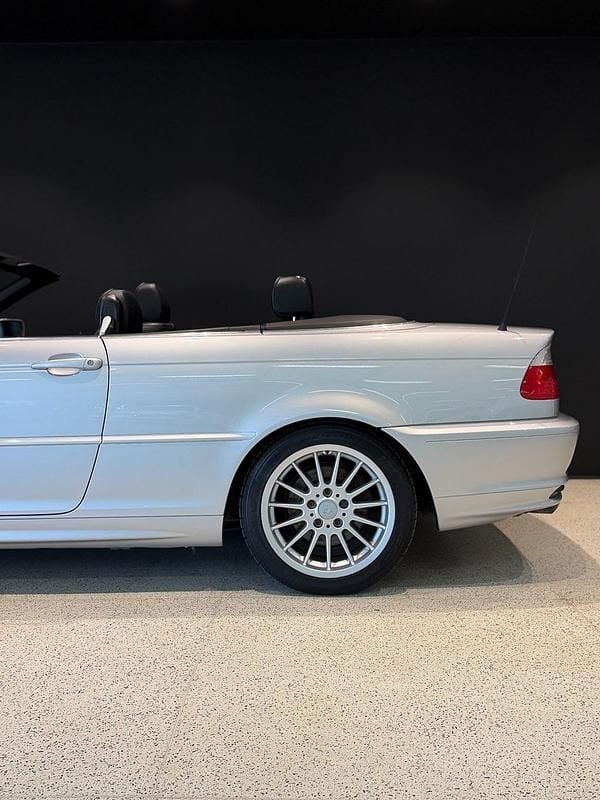 Begagnad BMW 323 Cabriolet 170 HK (125 kW) 2000 Cab