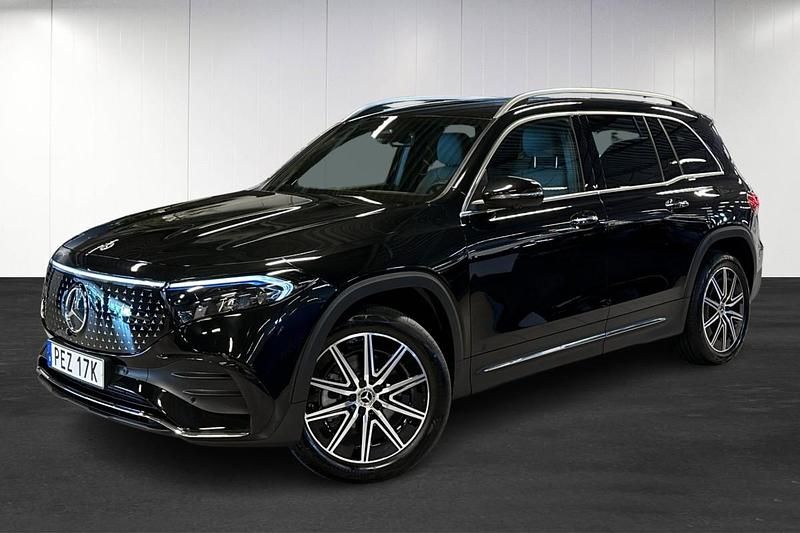 Svart (black) Begagnad 2024 Mercedes EQB300 Premium SUV | 559 000 kr (Dyr) - Bild 1/4
