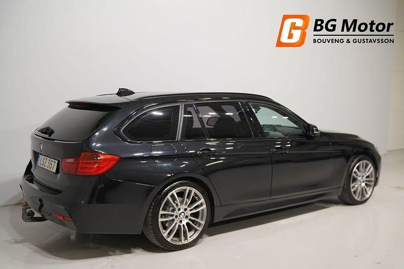 Begagnad BMW 320 M Sport 184 HK (135 kW) 2015 Svart Kombi