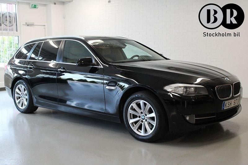 Svart Begagnad 2012 BMW 520 Kombi | 89 900 kr (Bra pris) - Bild 1/4