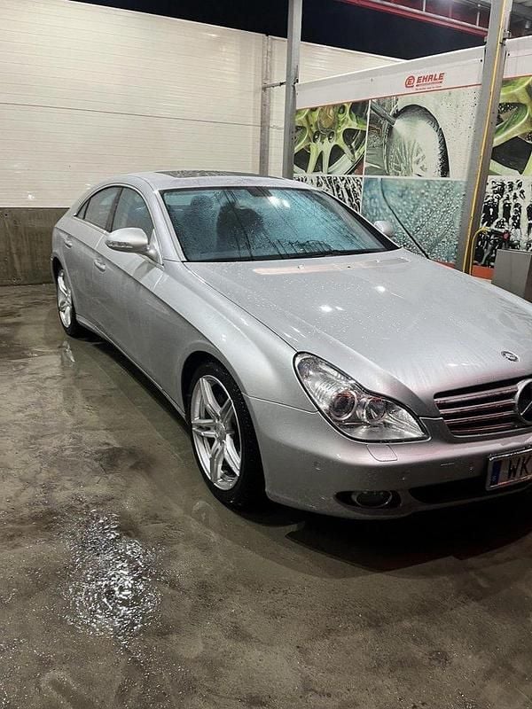 Silver Begagnad 2005 Mercedes CLS350 Sportkupé | 145 000 kr (Marknadspris) - Bild 1/4