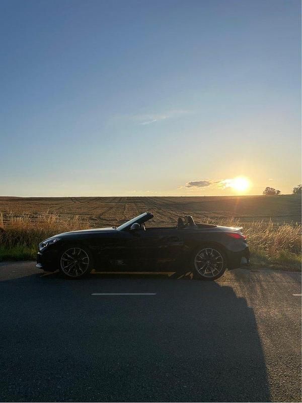 Svart Begagnad 2022 BMW Z4 M Sport Cab | 575 000 kr (Bra pris) - Bild 1/4