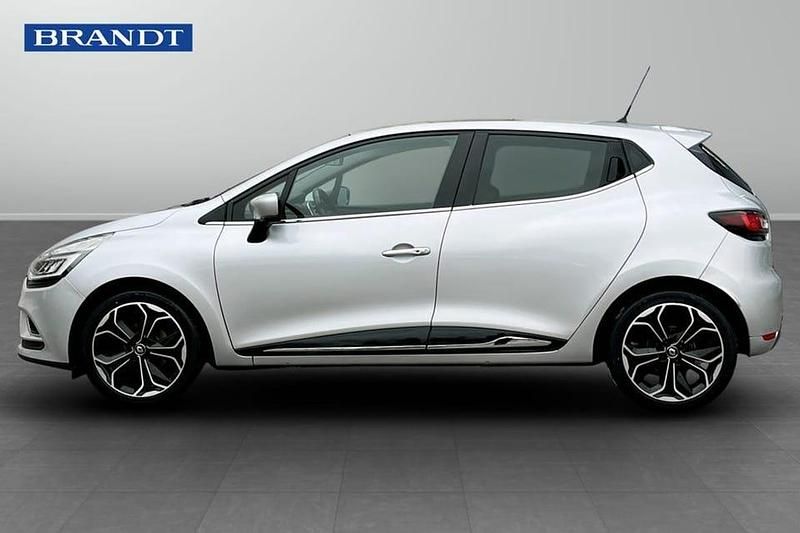 Begagnad Renault Clio IV Intens 91 HK (66 kW) 2019 Silver Halvkombi