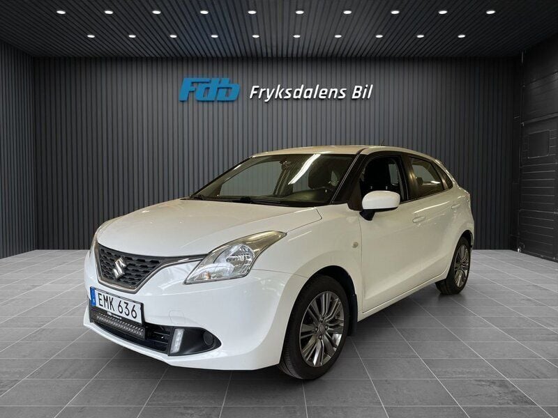 Vit Begagnad 2016 Suzuki Baleno Halvkombi | 109 898 kr - Bild 1/4