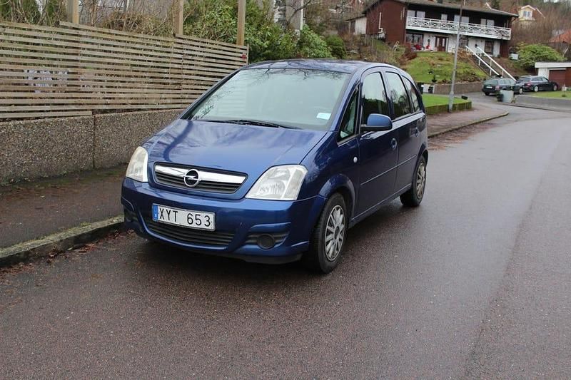 Begagnad Opel Meriva 105 HK (77 kW) 2006 Minibuss