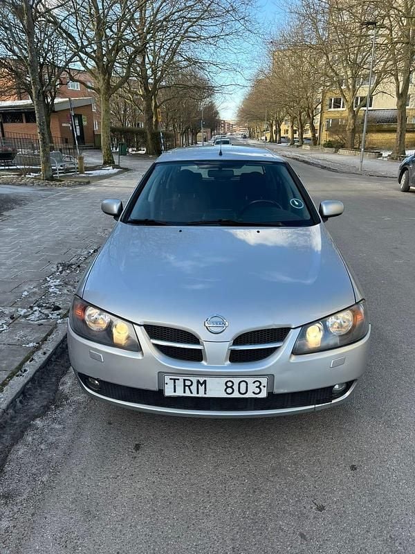 Begagnad Nissan Almera 116 HK (85 kW) 2002