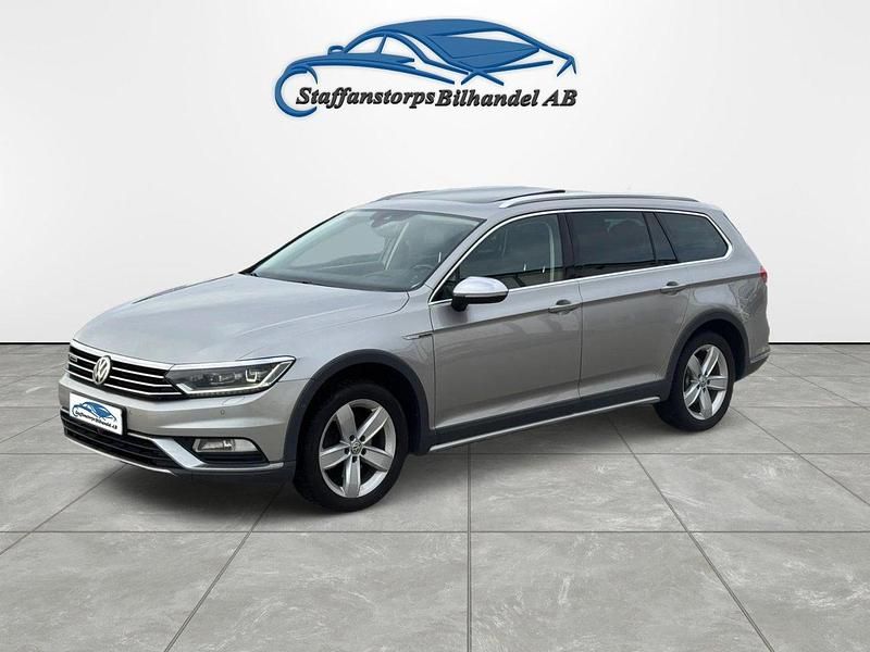 Silver Begagnad 2015 VW Passat Alltrack Kombi | 104 000 kr - Bild 1/4