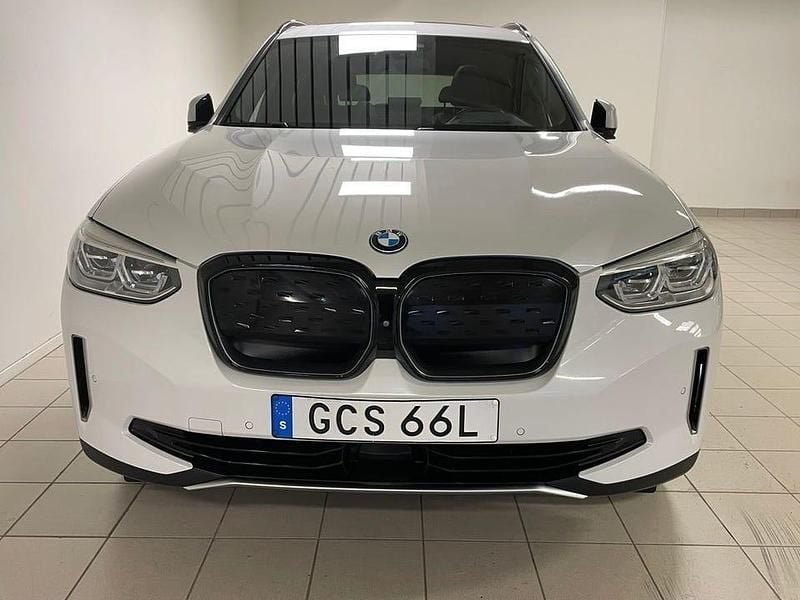 Begagnad BMW iX3 213 kW (290 HK) 2020 Vit SUV