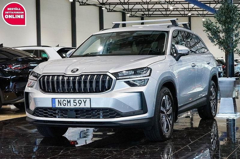 Silver Begagnad 2024 Skoda Kodiaq SE SUV | 474 500 kr - Bild 1/4