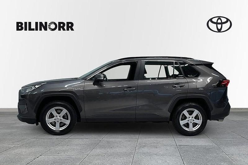 Begagnad Toyota RAV4 Hybrid Active 224 HK (164 kW) 2021 Mörkgrå SUV
