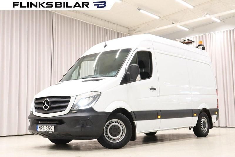 Vit Begagnad 2016 Mercedes 316 Van | 149 700 kr - Bild 1/4