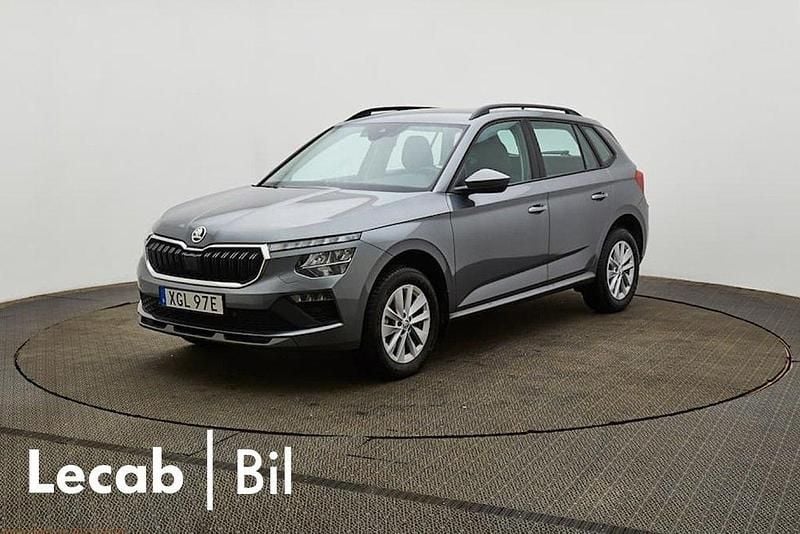 Grå (graphite grey metallic) Begagnad 2024 Skoda Kamiq SUV | 259 500 kr (Marknadspris) - Bild 1/1