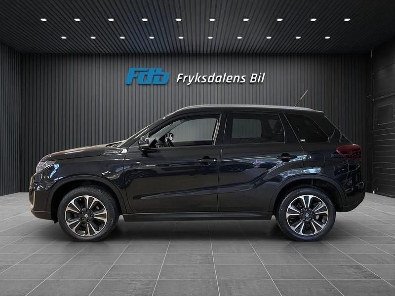 Begagnad Suzuki Vitara 129 HK (94 kW) 2022 Svart SUV