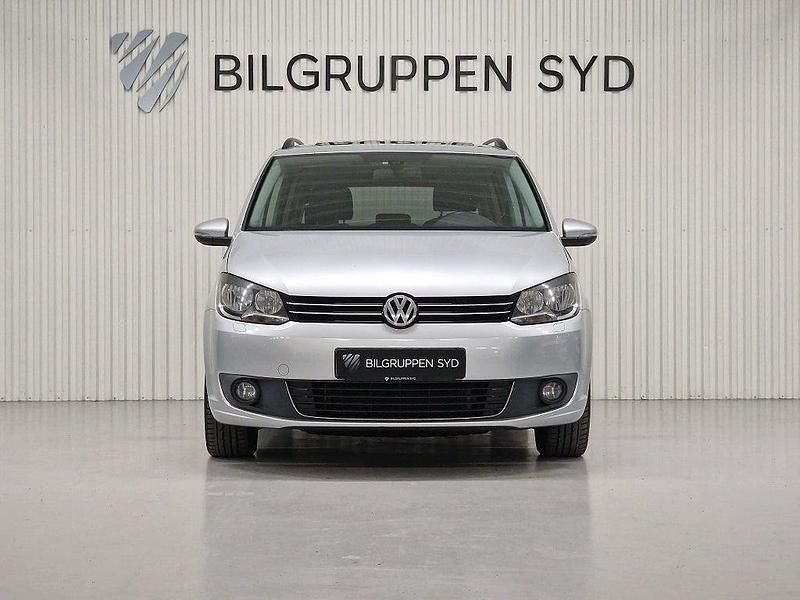 Begagnad VW Touran 105 HK (77 kW) 2013 Silver Minibuss
